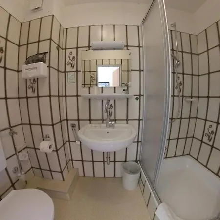 Gaestehaus Tjarks Vom Meerblickd21 2*