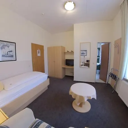 Gaestehaus Tjarks Vom Meerblickd21 Hotel